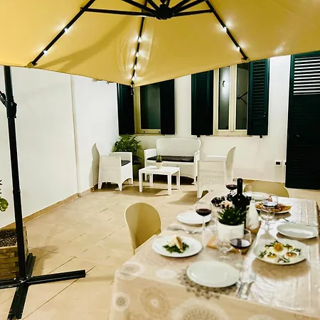 Grace - With Large Veranda, Holiday home Otranto