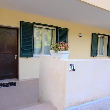 Grace - With Large Veranda,